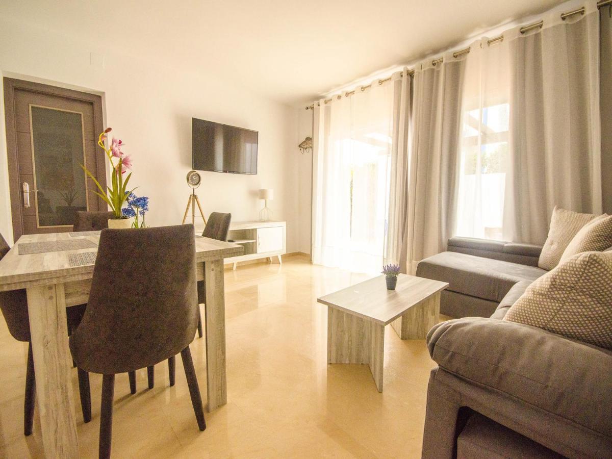 Bungalow Sergio Естепона Екстер'єр фото